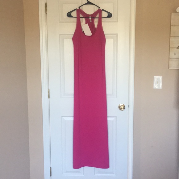 BRAND NEW Fabletics Fuchsia Sporty Maxi Dress - Picture 1 of 5